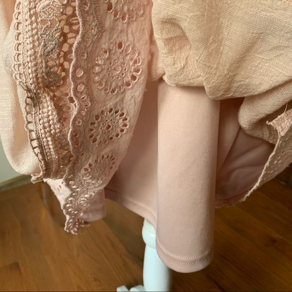 NEW ⭐️onetheland⭐️ soft pink/peach lace sundress - M - Picture 9 of 11